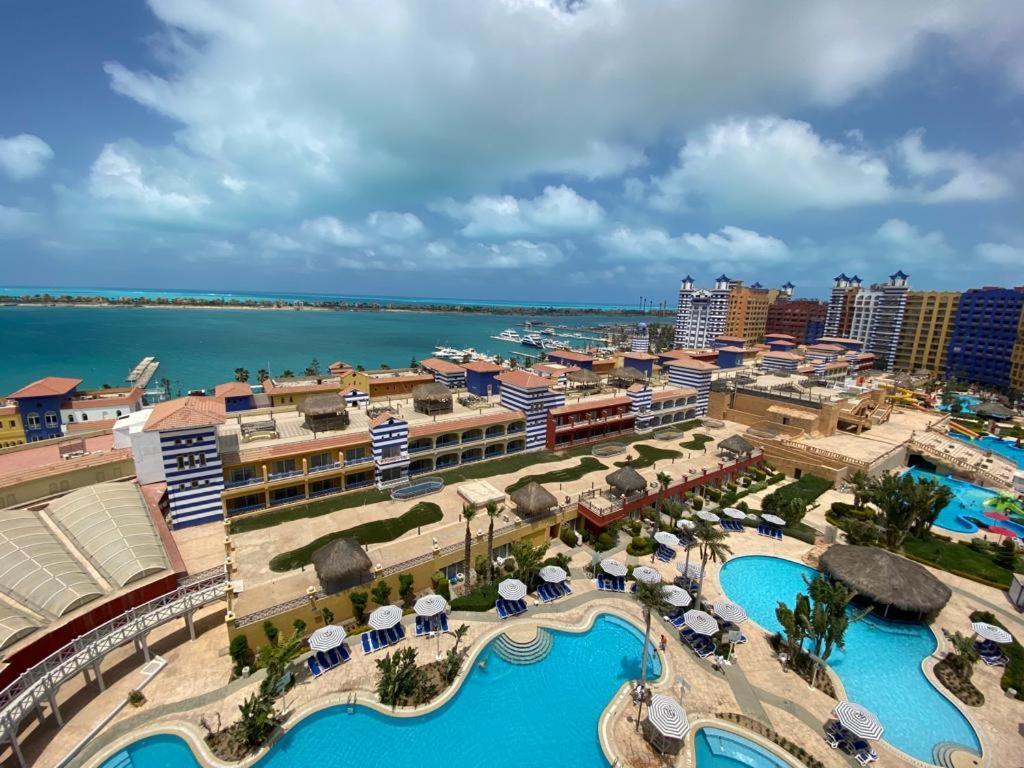 Porto Marina Resort Chalets Families Only Эль-Аламейн Экстерьер фото