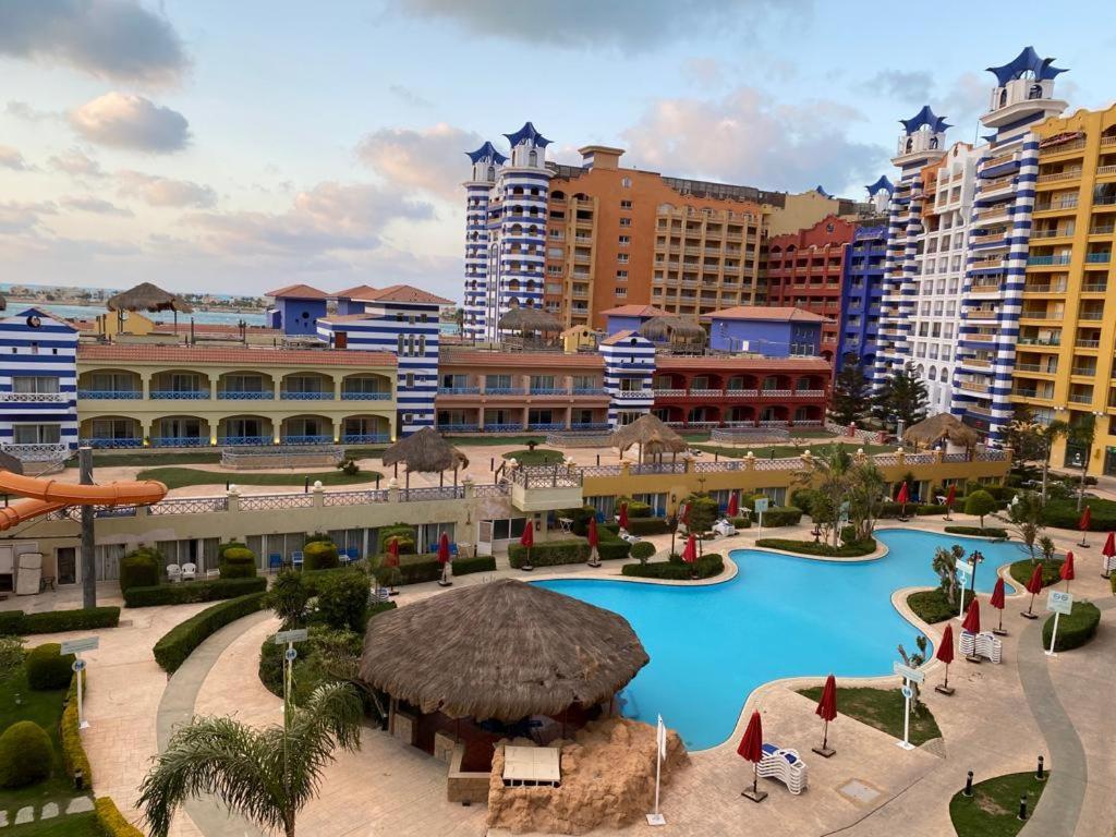 Porto Marina Resort Chalets Families Only Эль-Аламейн Экстерьер фото